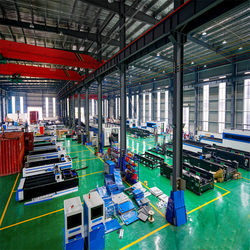 అధిక శక్తి 3015 2000W మెటల్ షీట్ Cnc ఫైబర్ లేజర్ కట్టింగ్ మెషిన్ 3